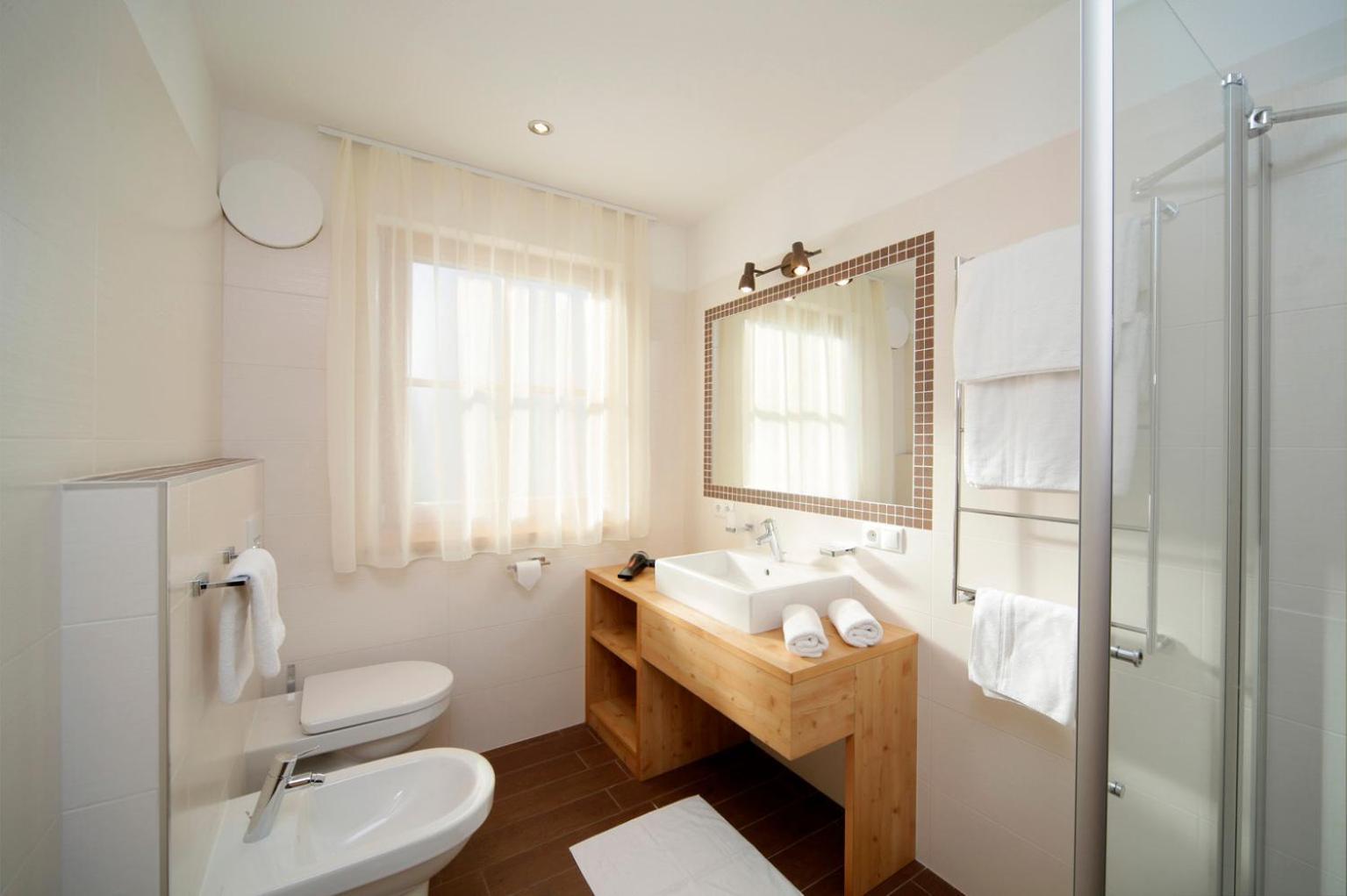 Schwarzplatterhof Apartment เมราโน ภายนอก รูปภาพ